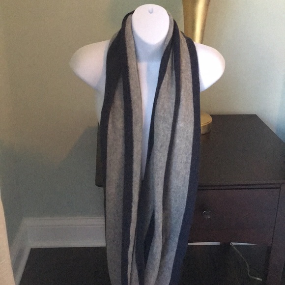 Ply Cashmere Infinity Scarf - Picture 2 of 4